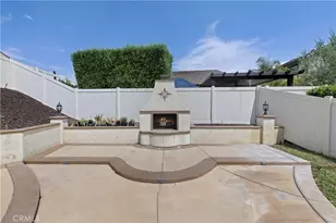 39156 Clydesdale Cir, Temecula, CA 92591 - Photo 35