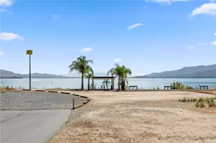 32000 Riverside Dr, Lake Elsinore, CA 92530 - Photo 25