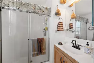 32000 Riverside Dr, Lake Elsinore, CA 92530 - Photo 21