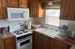 1295 S Cawston Ave, Hemet, CA 92545 - Photo 5