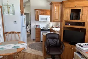 1295 S Cawston Ave, Hemet, CA 92545 - Photo 7