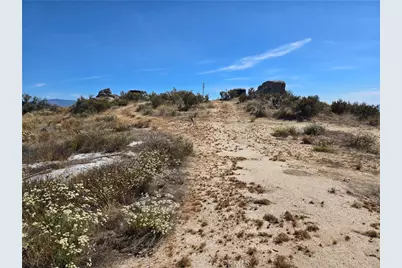 8 Centennial Street, Aguanga, CA 92536 - Photo 3