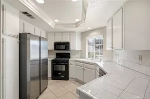 28355 Via Cascadita, Menifee, CA 92585 - Photo 9