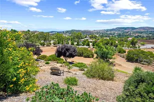 38193 Via Huerta, Murrieta, CA 92562 - Photo 55