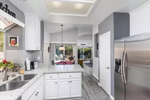 40532 Corte Lucia, Murrieta, CA 92562 - Photo 11