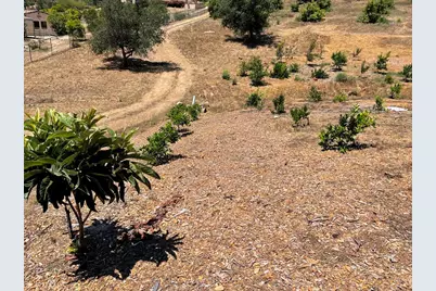 2 Via Vaquero, Temecula, CA 92590 - Photo 11