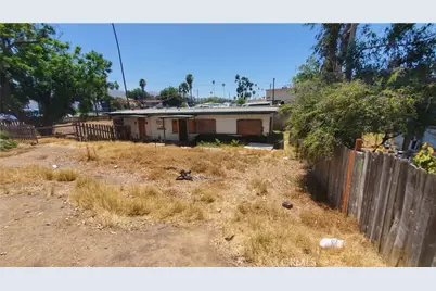 217 Iowa Avenue, Riverside, CA 92507 - Photo 5