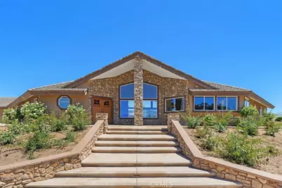 37789 Avenida La Cresta, Murrieta, CA 92562 - Photo 11