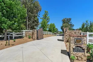 37789 Avenida La Cresta, Murrieta, CA 92562 - Photo 5