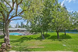 38390 Shoal Creek Dr, Murrieta, CA 92562 - Photo 53