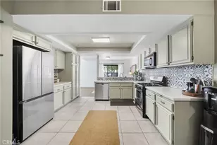 2172 Falcon Crest Dr, Riverside, CA 92506 - Photo 9