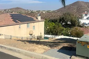 22871 Giant Fir, Canyon Lake, CA 92587 - Photo 3