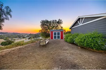 39010 E Benton Road, Temecula, CA 92592 - Photo 31