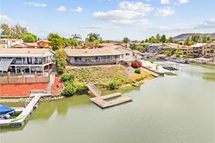 30199 Windward Dr, Canyon Lake, CA 92587 - Photo 5