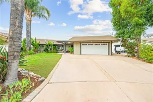 30199 Windward Dr, Canyon Lake, CA 92587 - Photo 9