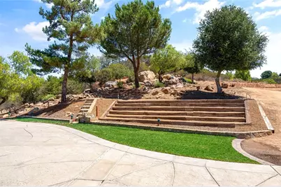 19750 Avenida Rosella, Murrieta, CA 92562 - Photo 57