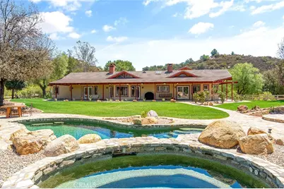 19750 Avenida Rosella, Murrieta, CA 92562 - Photo 33