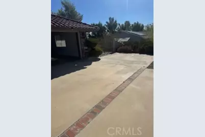 18965 Siskiyou Road, Apple Valley, CA 92307 - Photo 15