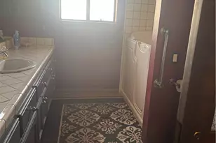 18965 Siskiyou Rd, Apple Valley, CA 92307 - Photo 9