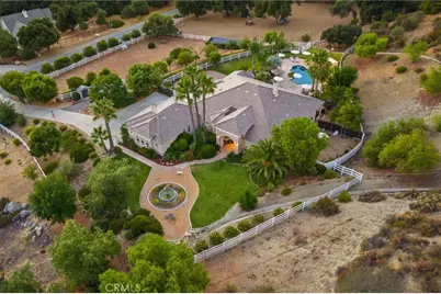 39898 Via Sereno, Murrieta, CA 92562 - Photo 3
