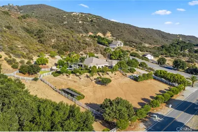 39898 Via Sereno, Murrieta, CA 92562 - Photo 51