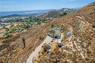 27495 Linnel Ln, Murrieta, CA 92562 - Photo 7