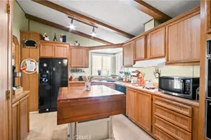 1300 W Menlo Ave, Hemet, CA 92543 - Photo 5