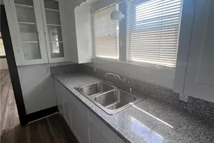 157 153-155 S Laurel St, Ventura, CA 93001 - Photo 15