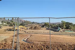 35960 Arendt Ln, Murrieta, CA 92563 - Photo 7