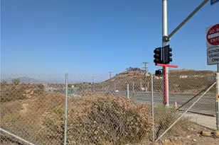 35780 Arendt Ln, Murrieta, CA 92563 - Photo 5