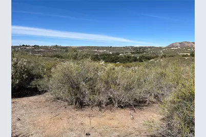 35250 Willow Creek Road, Hemet, CA 92544 - Photo 13