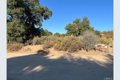 35250 Willow Creek Road, Hemet, CA 92544 - Photo 3