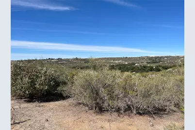 35250 Willow Creek Road, Hemet, CA 92544 - Photo 11