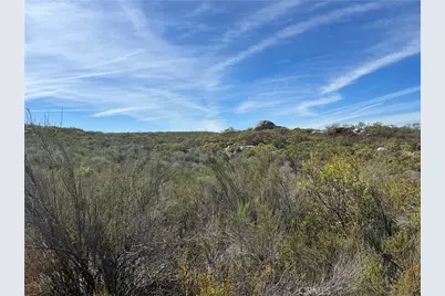 35250 Willow Creek Road, Hemet, CA 92544 - Photo 9