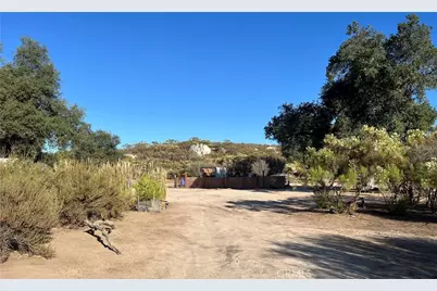 35250 Willow Creek Road, Hemet, CA 92544 - Photo 1