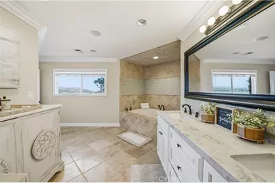 30990 Blackhorse Drive, Canyon Lake, CA 92587 - Photo 33
