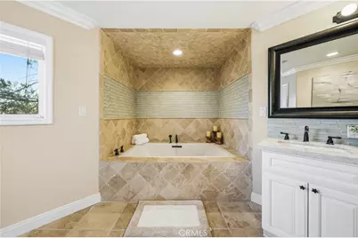 30990 Blackhorse Drive, Canyon Lake, CA 92587 - Photo 29