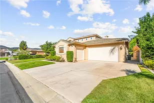 36691 Kennemer Dr, Murrieta, CA 92562 - Photo 3