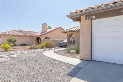 3999 Roxbury Drive, Hemet, CA 92545 - Photo 3