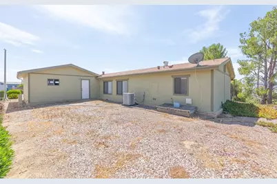 28900 Via La Espalda, Murrieta, CA 92563 - Photo 21