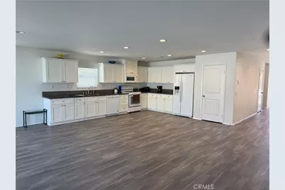 308 Bristolwood Road, Hemet, CA 92543 - Photo 9