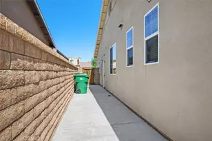 32051 Clear Springs Dr, Winchester, CA 92596 - Photo 41