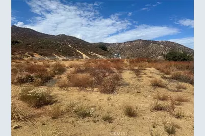 19081 Magnolia, Lake Elsinore, CA 92530 - Photo 3