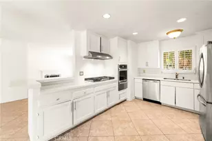 20401 Somerville Ln, Huntington Beach, CA 92646 - Photo 19