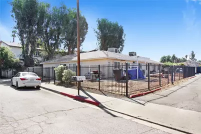 671 Greystone Lane, Hemet, CA 92543 - Photo 9