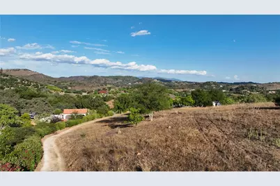 22735 Carancho Road, Temecula, CA 92590 - Photo 11