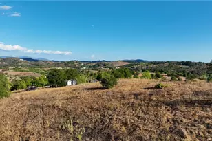 22735 Carancho Rd, Temecula, CA 92590 - Photo 9