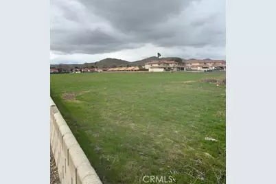 411 N Sanderson Avenue, Hemet, CA 92545 - Photo 1