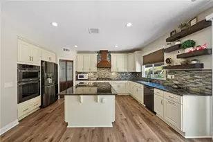 25004 Crestpeak Ct, Menifee, CA 92584 - Photo 17