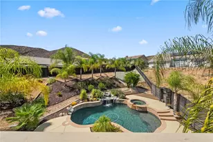 25004 Crestpeak Ct, Menifee, CA 92584 - Photo 49